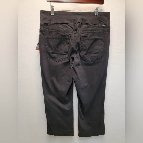 JAG Fenmore Crop Women's Size 14, Black, Pull on, Front Pockets, Back Po… - Picture 8 of 10